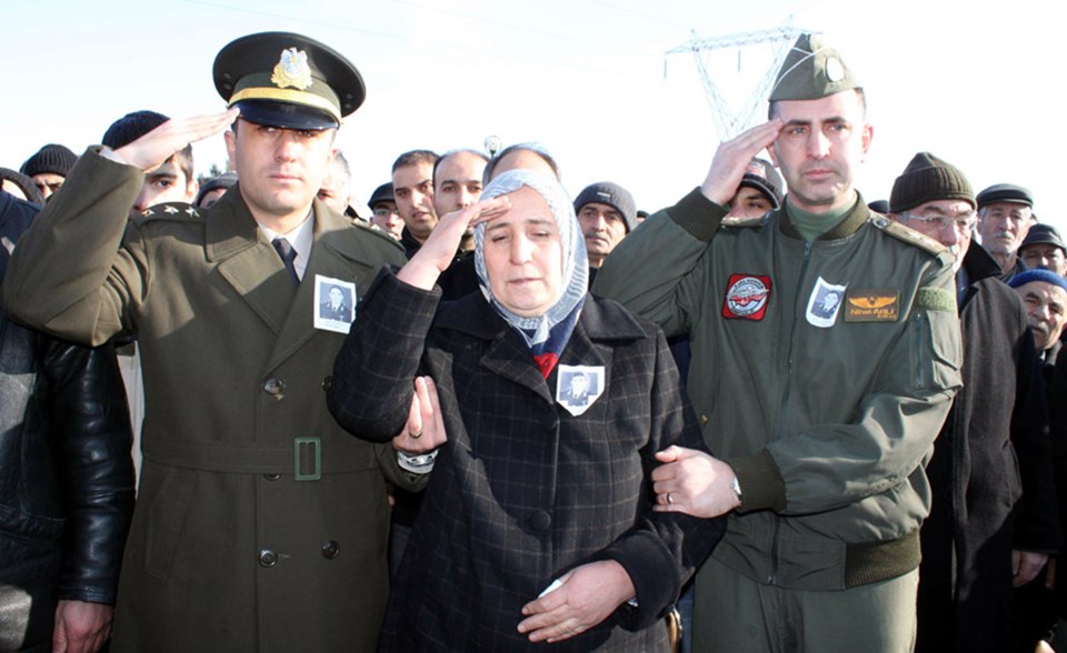 Şehit subaylara gözüyaşlı veda - 1