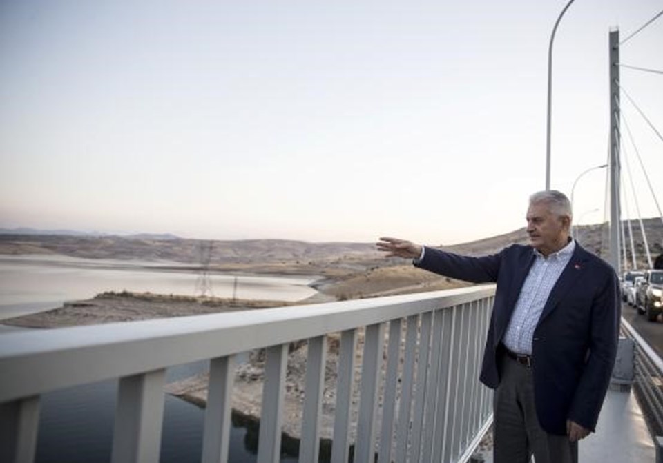 Başbakan Yıldırım, Ağın Köprüsü'nü havadan inceledi - 3