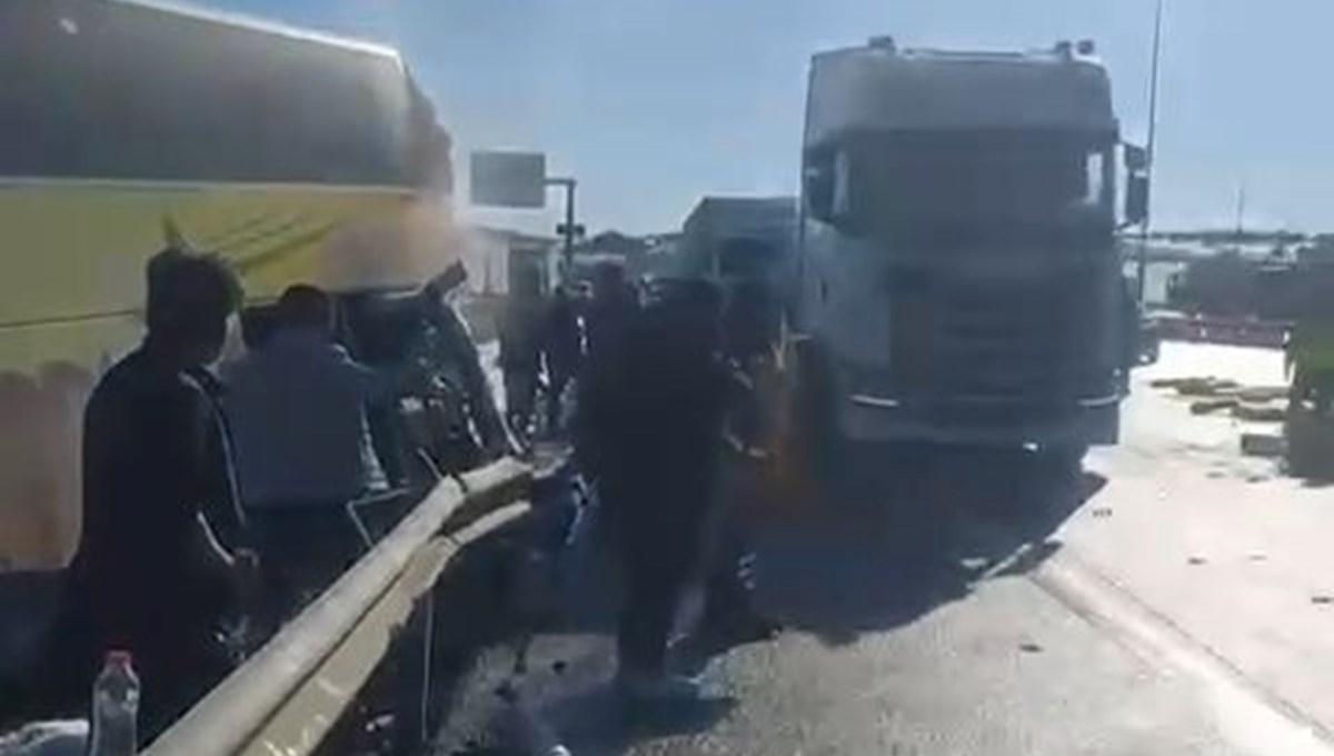 Kuzey Marmara Otoyolu'nda trafiği kilitleyen kaza Kuzey Marmara Otoyolu'nda trafiği kilitleyen kaza