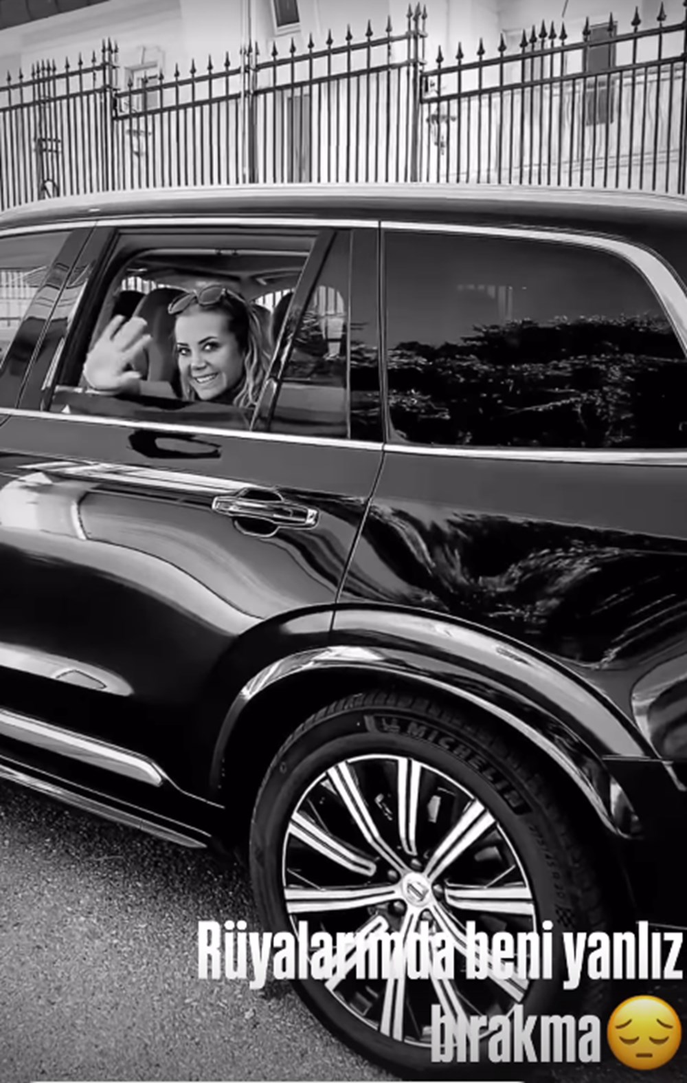 Tanyeli'nin Eşinden Yürek Burkan Feryat: Rüyalarımda Bile Sensiz Kalmayayım 74 q17DcOllVEmZ38AIW08ukg