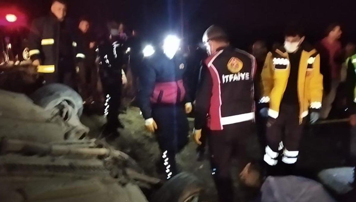 15 yaşındaki sürücü kaza yaptı: 2 ölü