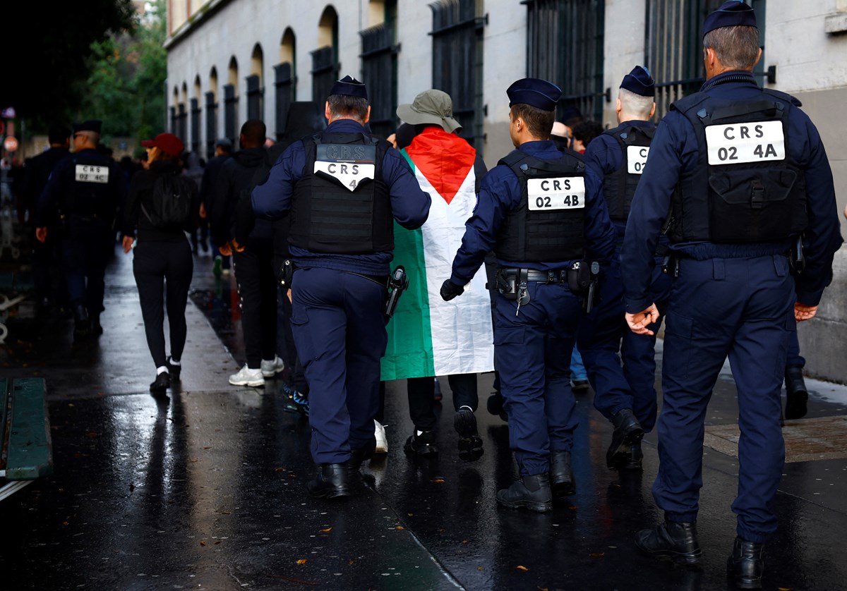 Fransa Olimpiyat Komitesinden, İsrail'i protesto eden taraftarlara soruşturma