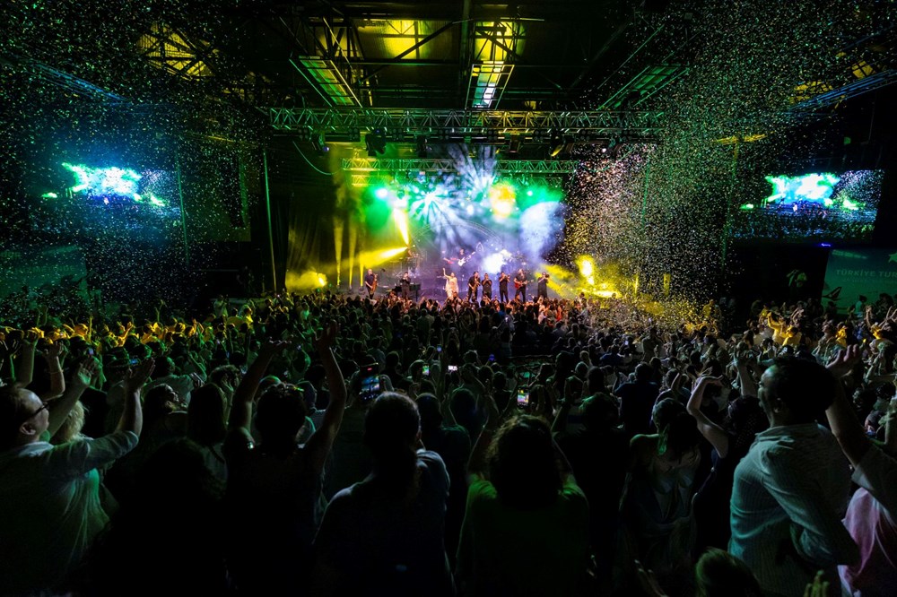 Harbiye'ye Karsu damgası: Efsane bir geceye imza attı - 3