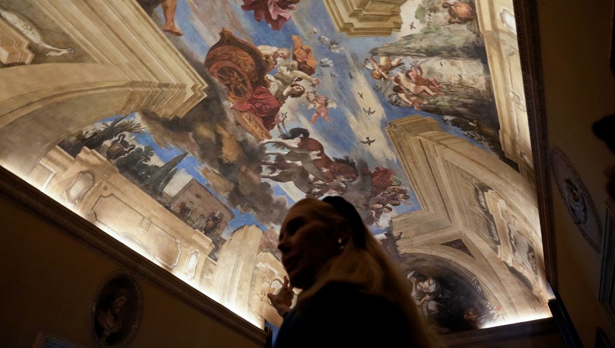 Caravaggio imzalı freskin olduğu ev 471 milyon euroya açık artırmaya çıkıyor