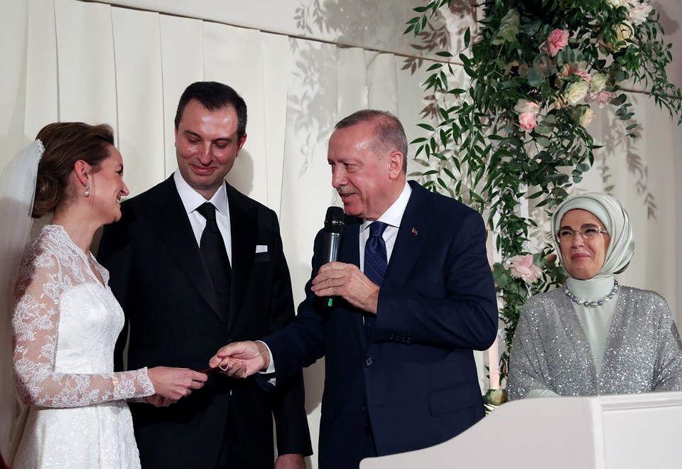 Cumhurbaşkanı Erdoğan, Milli Savunma Bakanı Akar'ın oğlunun nikahında şahitlik yaptı - 1