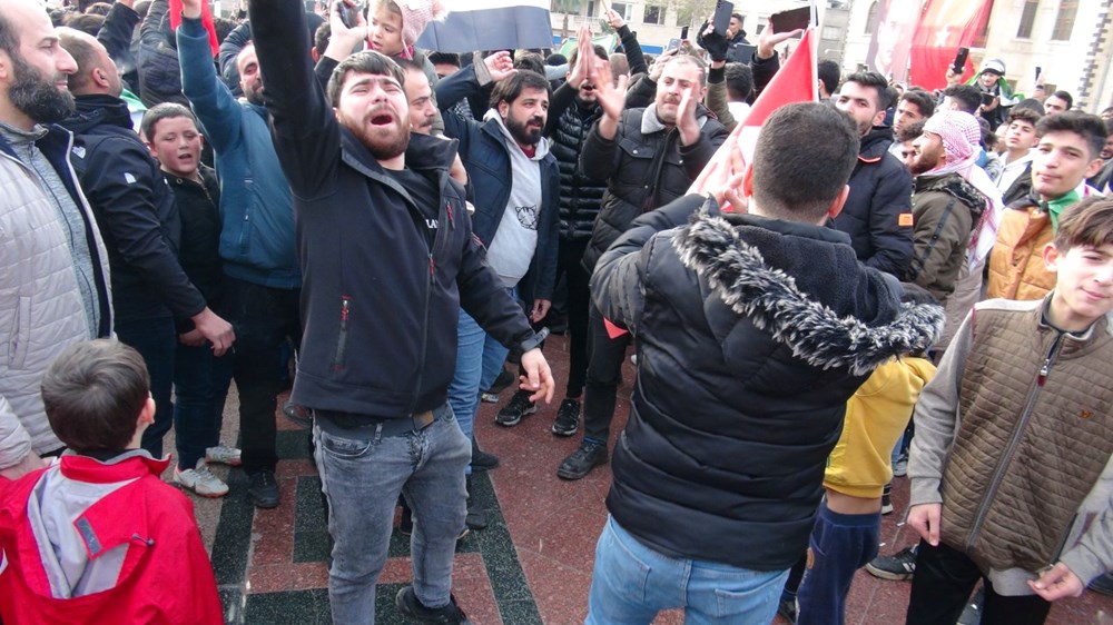 Türkiye'deki Suriyelilerden kutlama: "Artık özgürüz, herkes vatanına dönsün" - 20