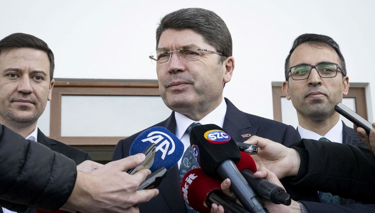 Adalet Bakanı Yılmaz Tunç'tan Cumhurbaşkanı Erdoğan'ın “Son seçimim†sözleri hakkında açıklama Adalet Bakanı Yılmaz Tunç'tan Cumhurbaşkanı Erdoğan'ın “Son seçimim†sözleri hakkında açıklama