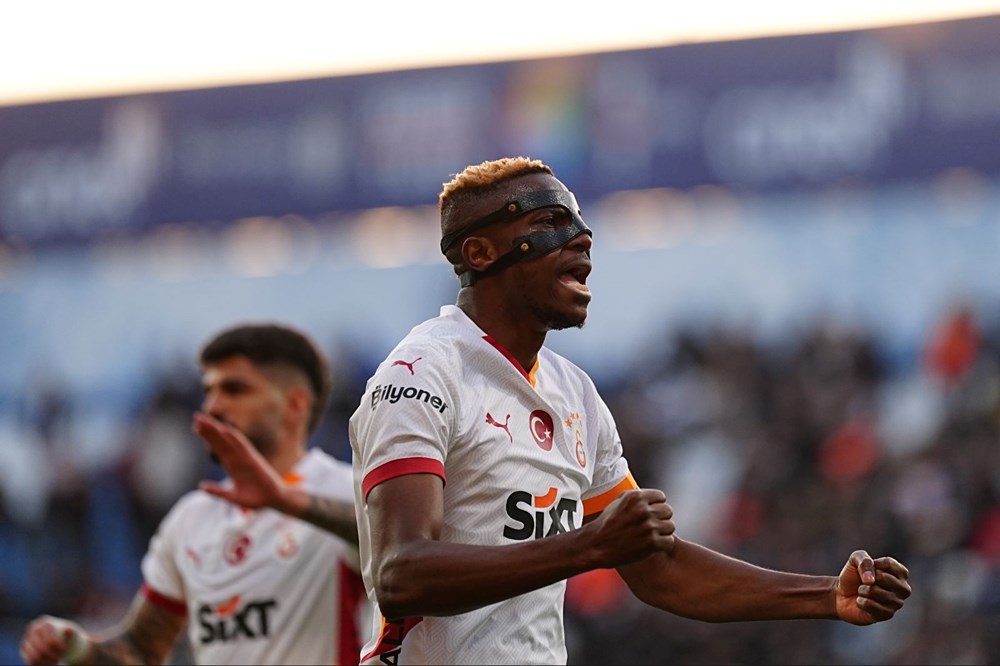 Galatasaray'ın 5 gollü gövde gösterisinin akabinde çarpıcı sözler: "Bu adam canavar | Yaptığı şey olağan değil" 74