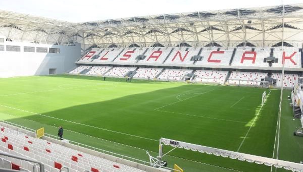 Altay stadyum borçları yüzünden davalık oldu Altay stadyum borçları yüzünden davalık oldu