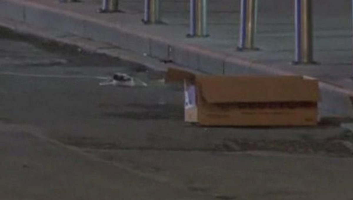 AK Parti binası önüne bırakılan şüpheli paketten bomba çıktı