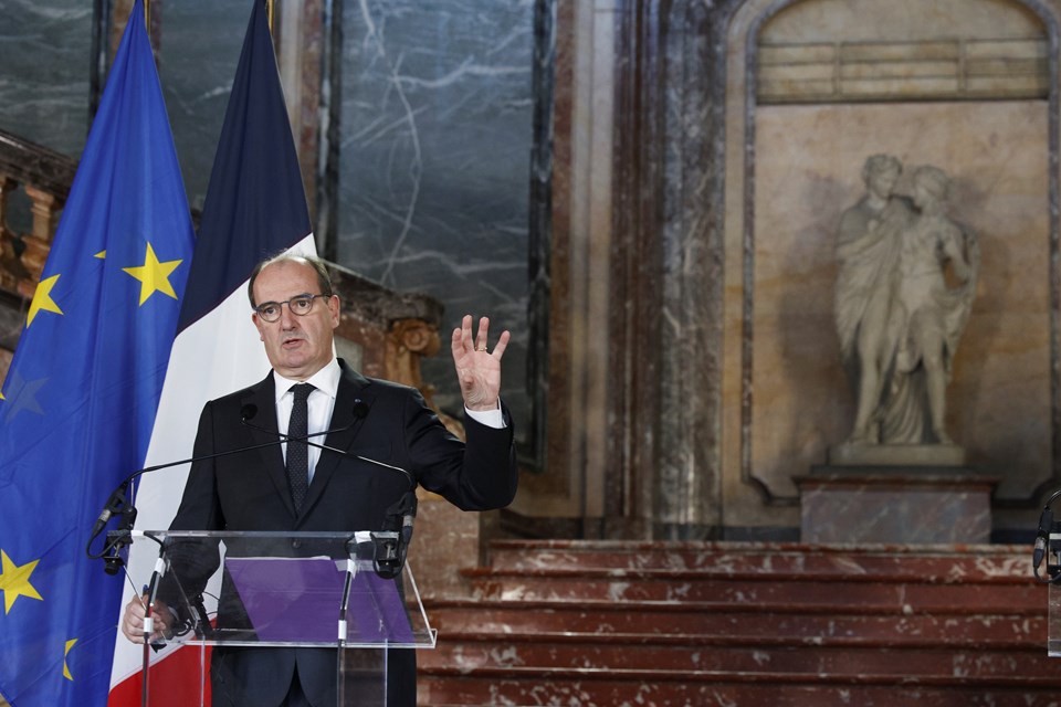 Fransa Başbakanı Castex corona virüse yakalandı - 1