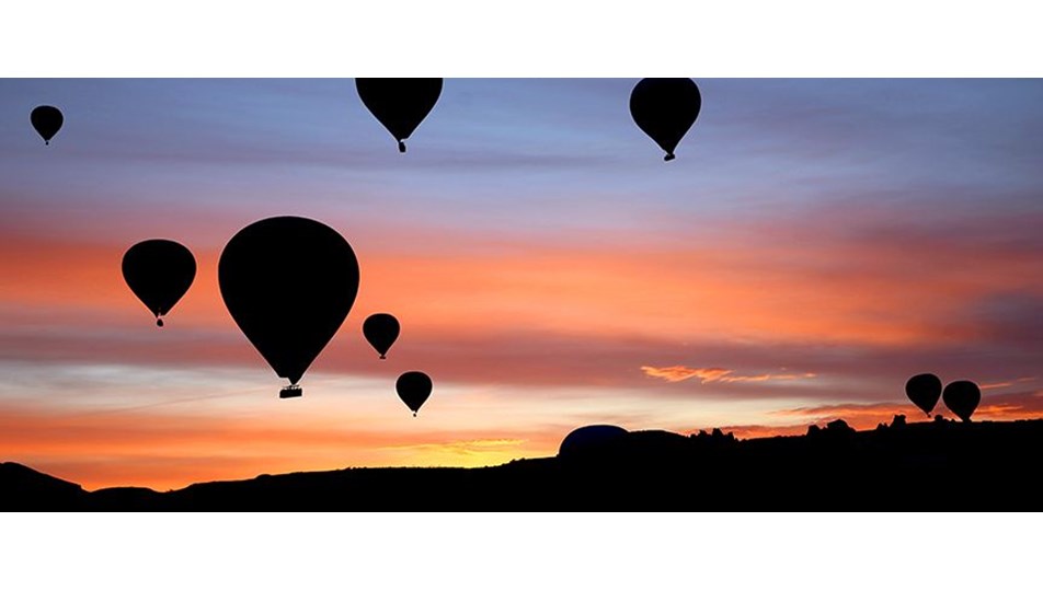 Kapadokya'da balon turları turistleri cezbediyor