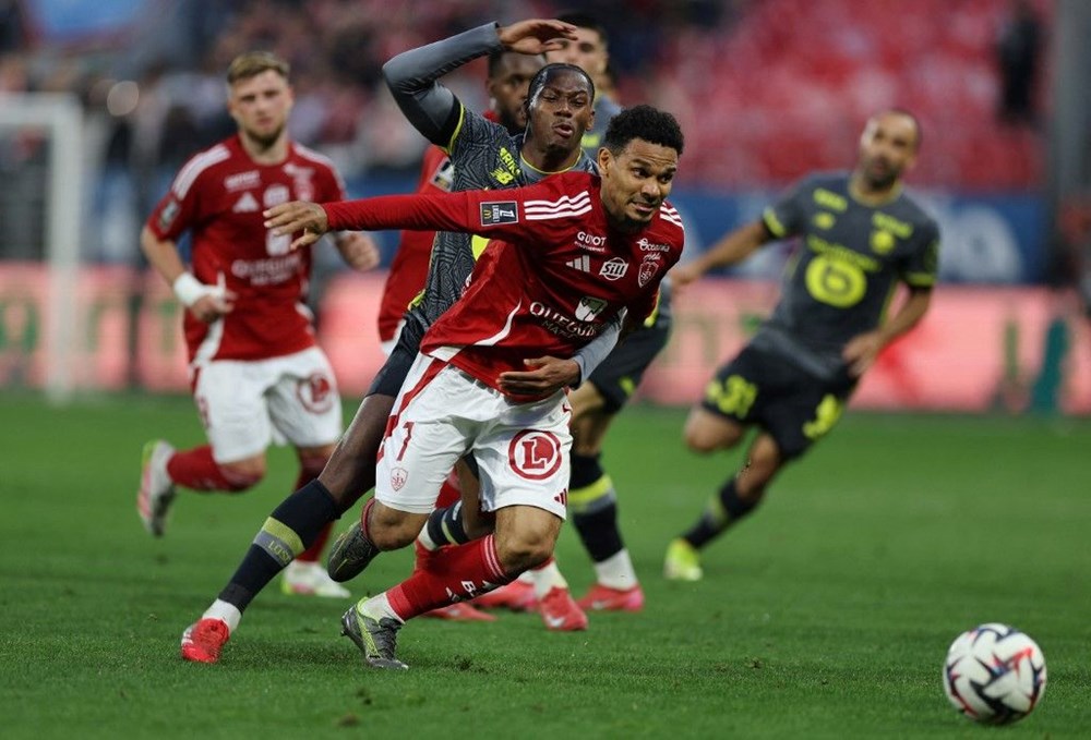 Fenerbahçe'ye iki yeni golcü: Mourinho eski öğrencisini getiriyor 73