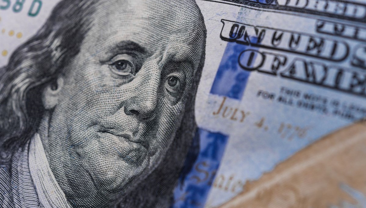 Merkez Bankası'nın anketinde yıl sonu dolar tahmini yükseldi
