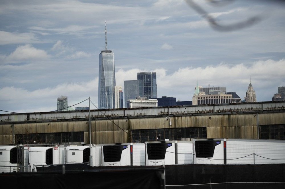 Covid-19: New York’ta 750 cenaze bir yıldan fazladır kamyonlarda bekliyor - 8