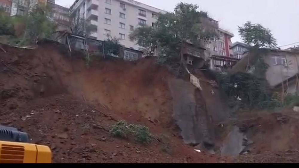 İstanbul'da fırtına: 1 can kaybı - 28