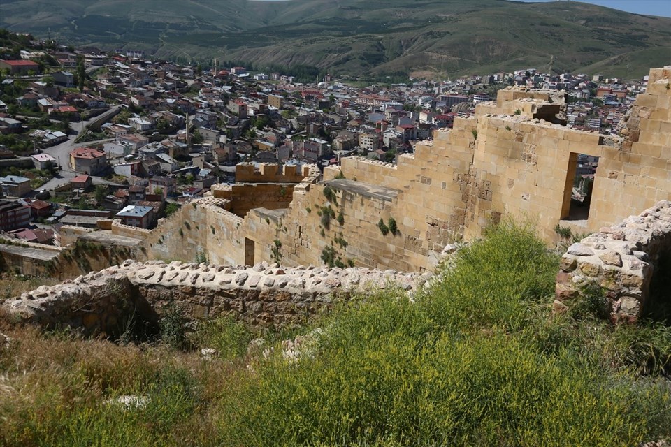 'Türkiye'nin en büyük üçüncü kalesi' restore edilecek (Bayburt) - 1