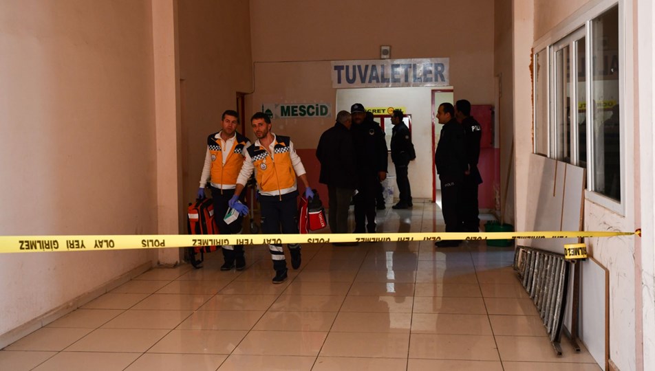 Giresun Da Bir Kadin Otobus Terminalinin Tuvaletinde Olu Bulundu Ntv