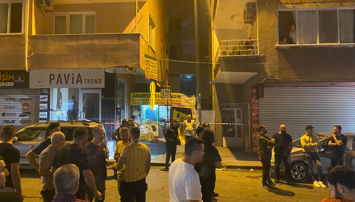 Küçükçekmece'de bir iş yerine ses bombası atıldı Küçükçekmece'de bir iş yerine ses bombası atıldı