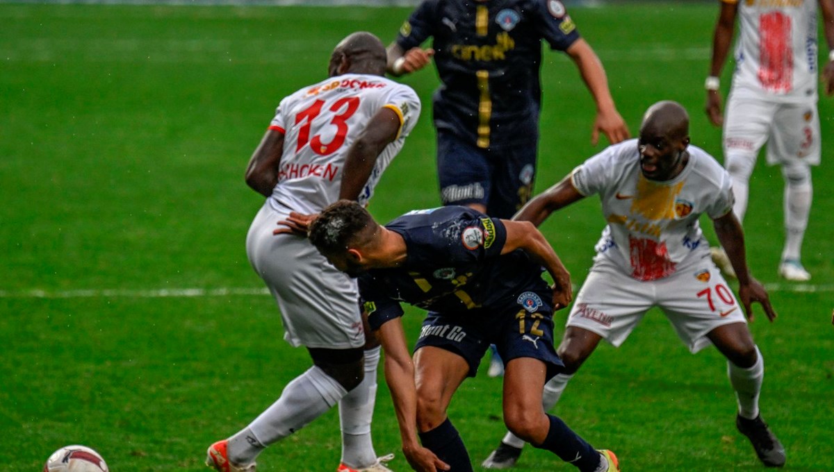 Süper Lig'de gol düellosu: Kasımpaşa: 3 - Kayserispor: 4 Süper Lig'de gol düellosu: Kasımpaşa: 3 - Kayserispor: 4