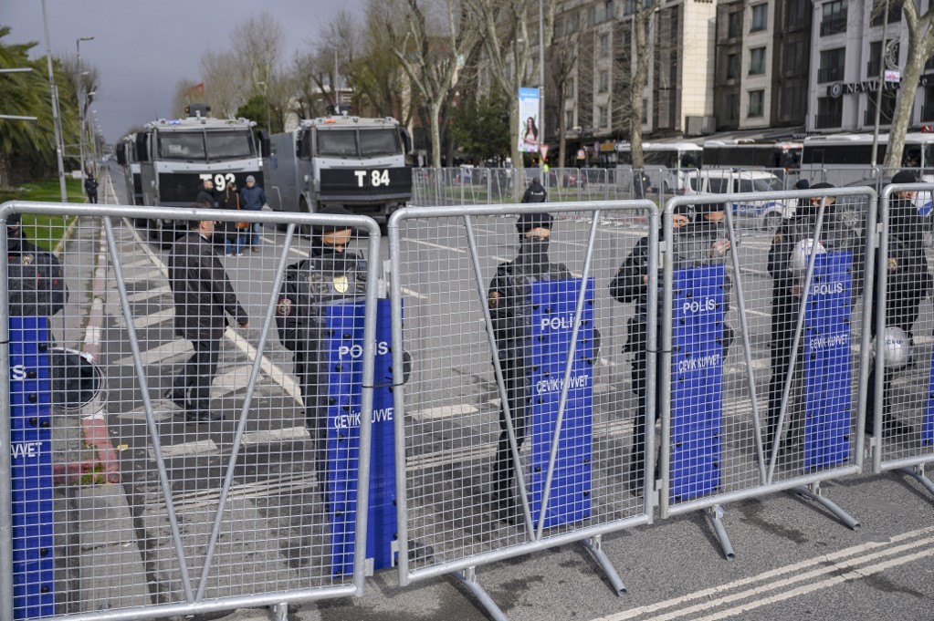 Vatan Caddesi çevresinde polisin güvenlik önlemleri sürüyor