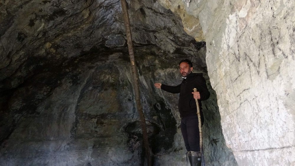 Kayalar oyularak yapılan Pedromida Kilisesi definecilerin hedefi haline geldi - 10