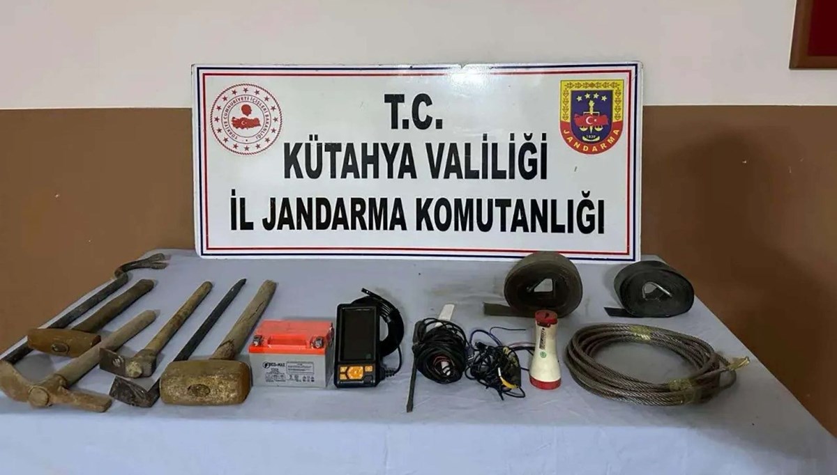 Kütahya'da kaçak tarihi eser kazısı