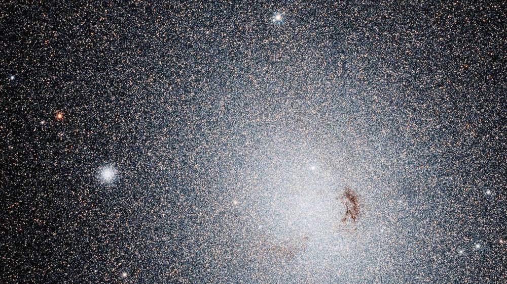 NASA'dan yeni paylaşım (Hubble'ın gözünden evrenin derinliklerine yolculuk) - 7