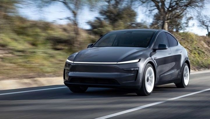 Tesla bugün satış yapacak mı? Fiyat değişmedi, alıcılar bekliyor