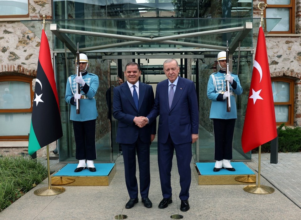 İstanbul'da Akdeniz zirvesi: Cumhurbaşkanı Erdoğan, Meloni ve Dibeybe ile görüştü - 2