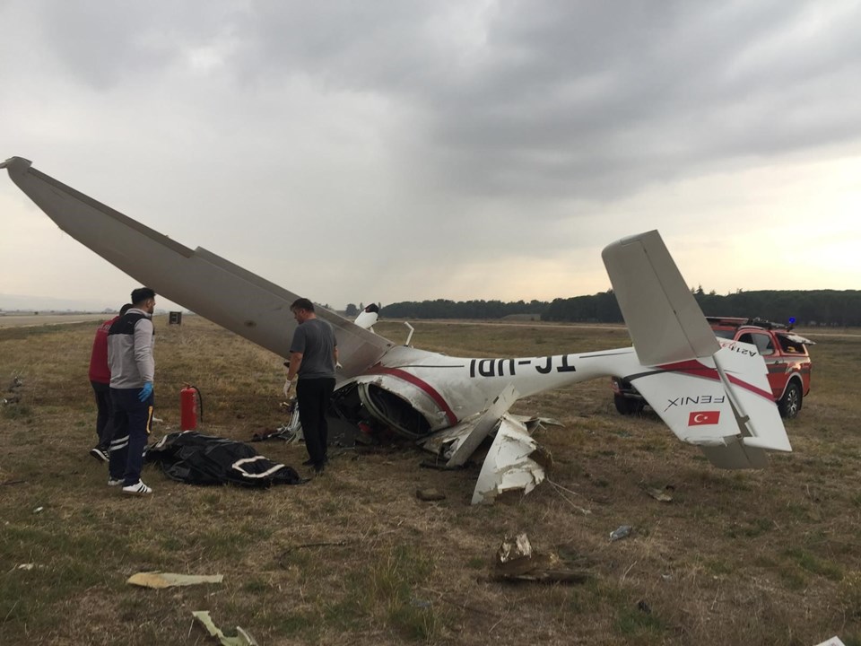 Bursa'da eğitim uçağı düştü: İki pilot hayatını kaybetti - 2