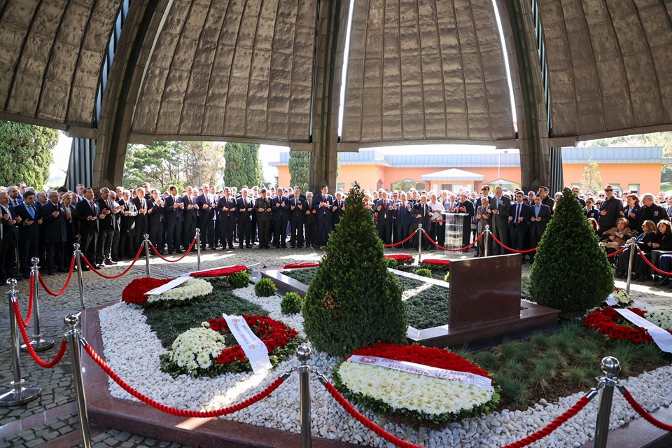 qN3sSVb0Q0m RHwolK11Lg