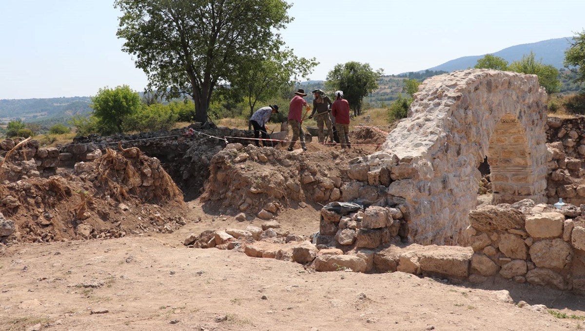 Hadrianopolis Antik Kenti ören yeri oluyor Hadrianopolis Antik Kenti ören yeri oluyor