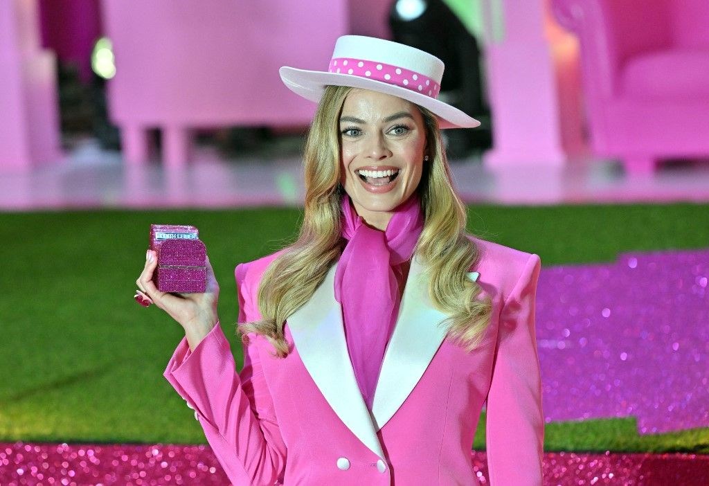 Margot Robbie "Barbie 2"ye s�cak bakm�yor