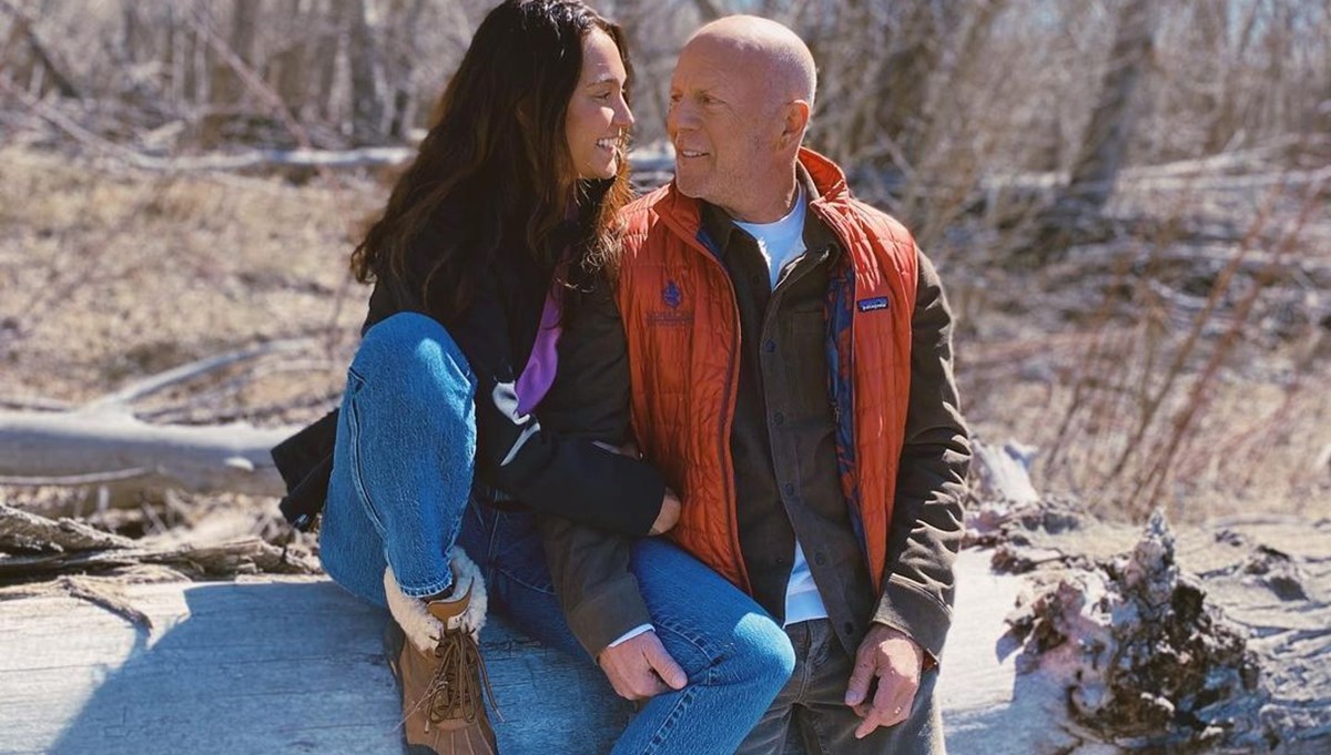 Bruce Willis ile eşi Emma Hemming orman terapisinde