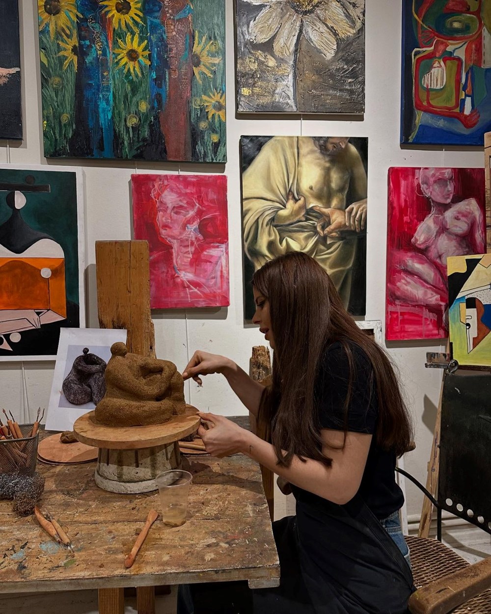 Simge Sağın'dan Sanata Dokunuş: İlk Heykel Deneyimi! 74 qS5W4T8RRk lEHCT79DgRQ