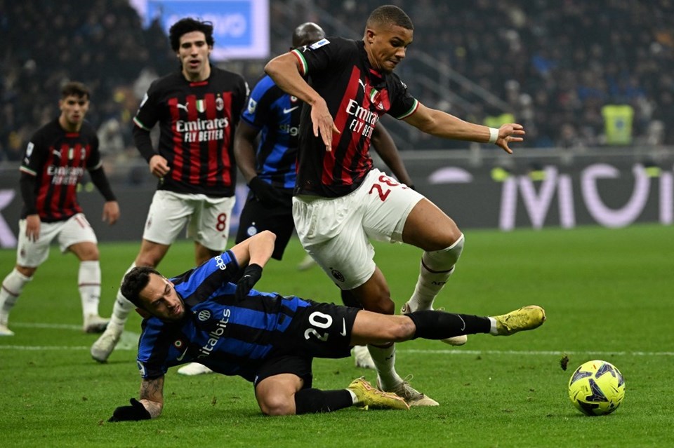 Şampiyonlar Ligi'nde derbi: Milan-Inter maçında gişe rekoru - 1
