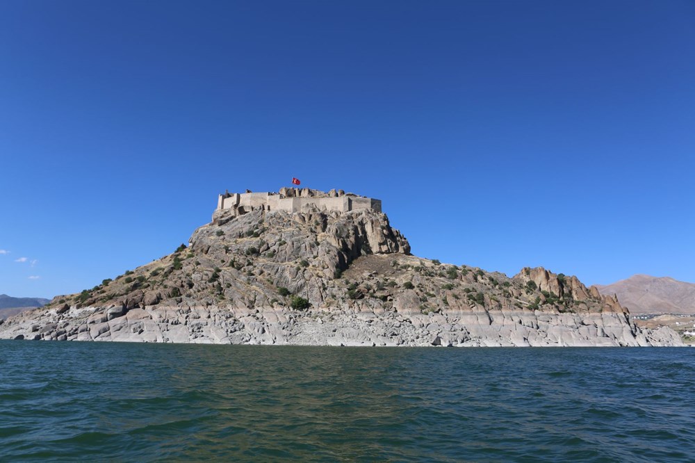 Tunceli'de 2 bin 800 yıllık tarihi Pertek Kalesi göz kamaştırıyor - 10