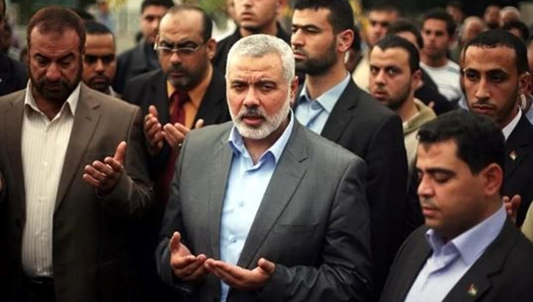 İsrail'in saldırılarında üç oğlunu kaybeden Hamas lideri İsmail Haniye kimdir?