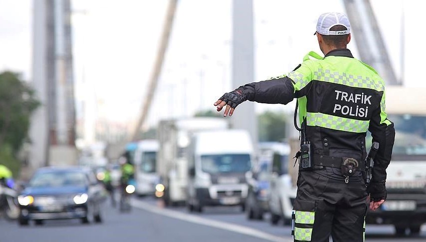 Trafiğe çıkanlar dikkat! 2025'in yeni trafik cezaları belli oldu (Trafik cezaları ne kadar oldu?)