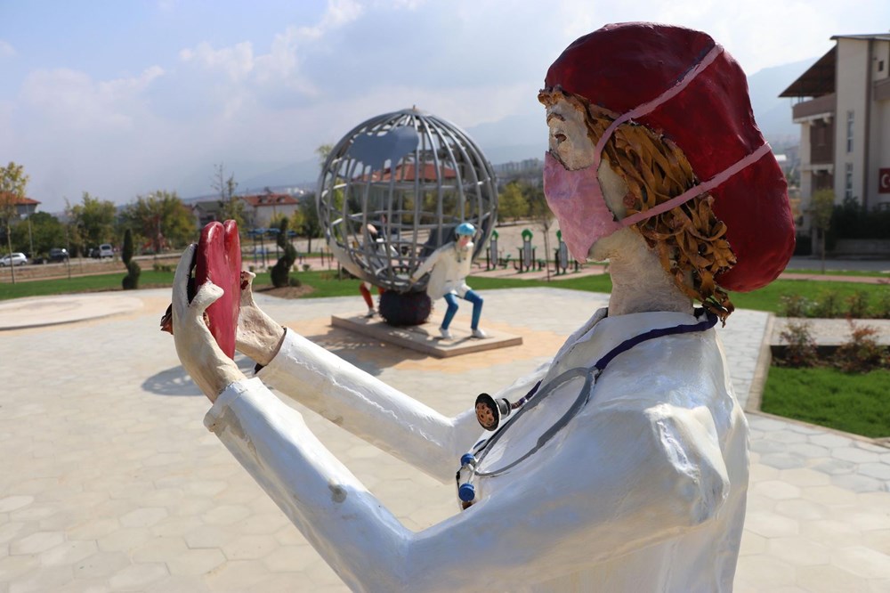 Denizli'deki tartışılan heykeller kaldırıldı!