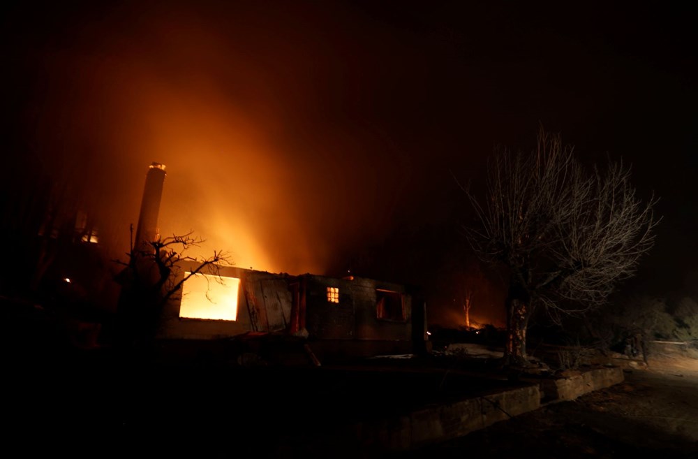 ABD'nin California eyaletindeki yangında bir kasaba yok oldu - 10