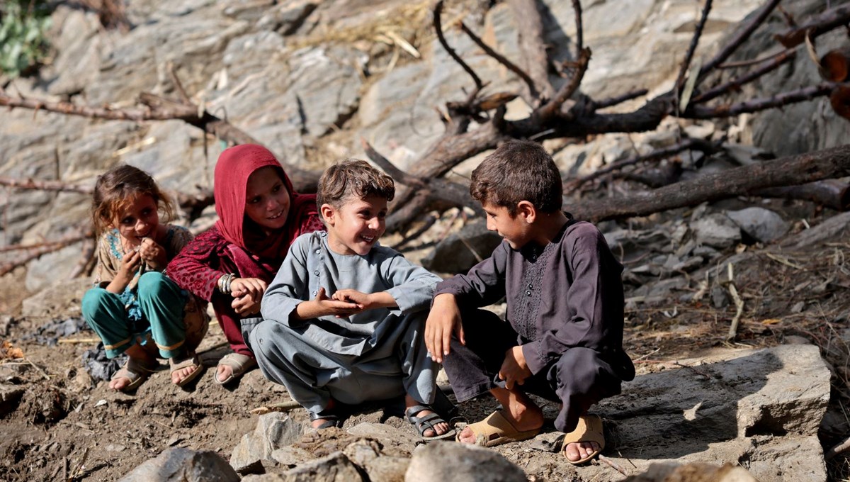Afganistan'da 157 bin öğrenci eğitim alamıyor