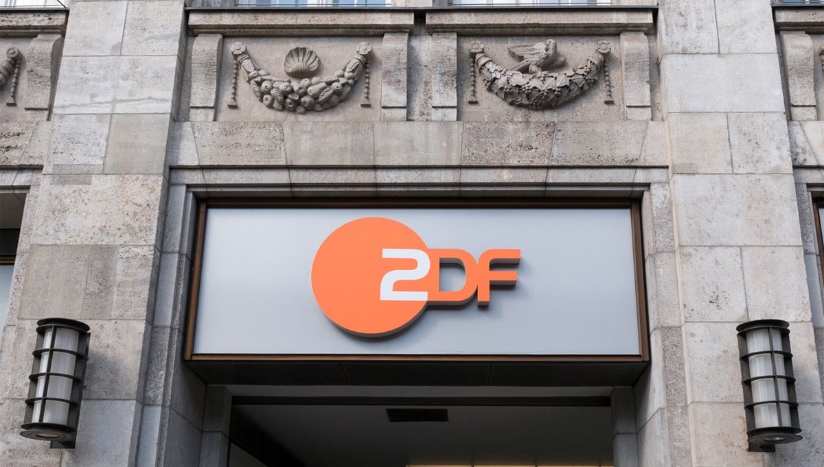 Almanya'da kamu yayıncısı ZDF'ye yönelik bomba ihbarı Almanya'da kamu yayıncısı ZDF'ye yönelik bomba ihbarı