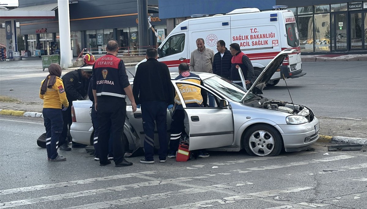 Sivas'ta kaza: Bir ölü, üç yaralı