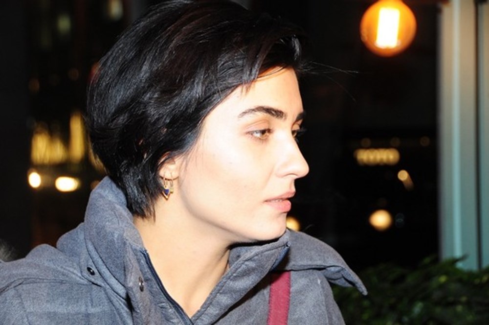 Tuba buyukustun 2. Туба буйукустун актрисы турции. Онур сайлак турецкий актёр. Онур сайлак. Онур сайлак и туба.