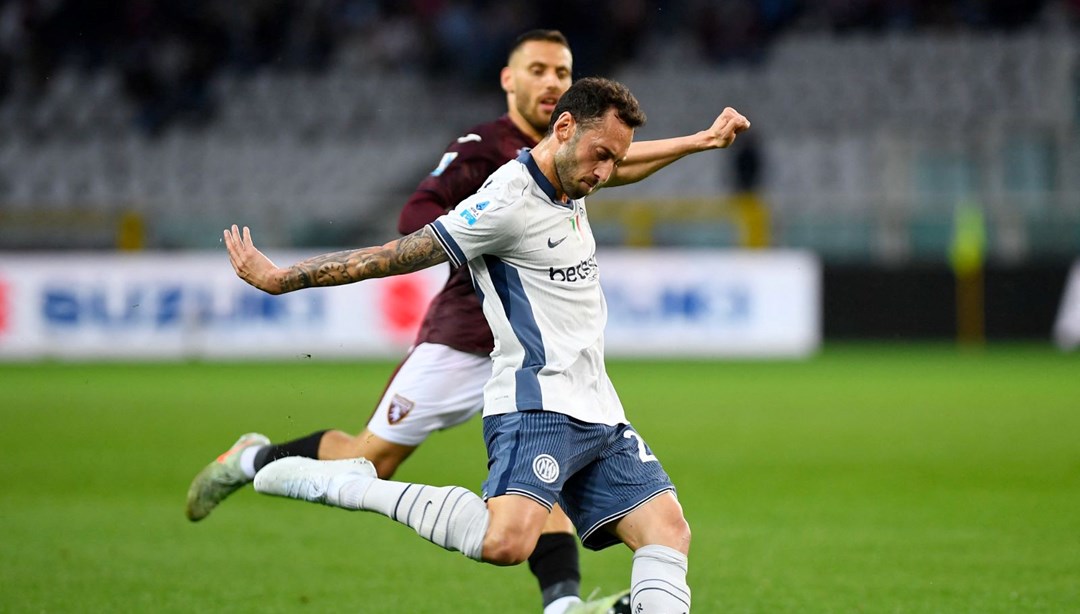Napoli berabere kaldı Inter puan farkını 1'e indirdi