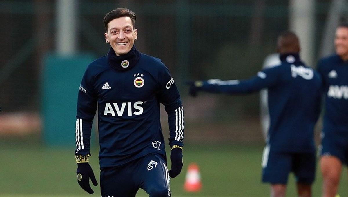 SON DAKİKA: Mesut Özil'in imza töreni tarihi belli oldu