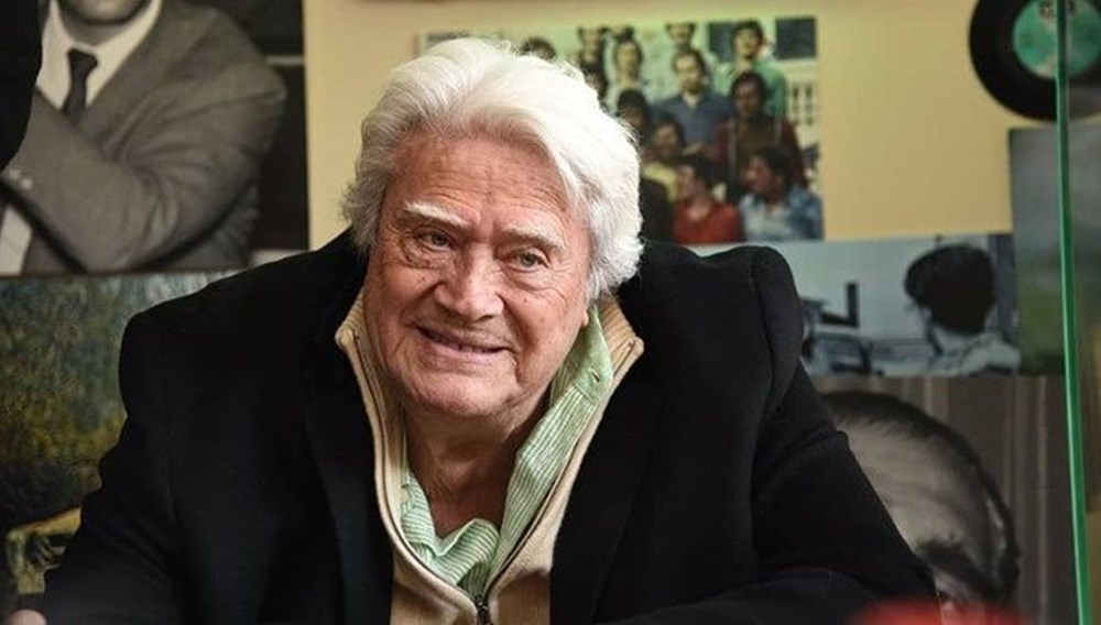 Cenk Eren'den Ajda Pekkan paylaşımı: Ben yaşlandım o hala genç (Ünlülerin çocukluk ve gençlik halleri) - 306