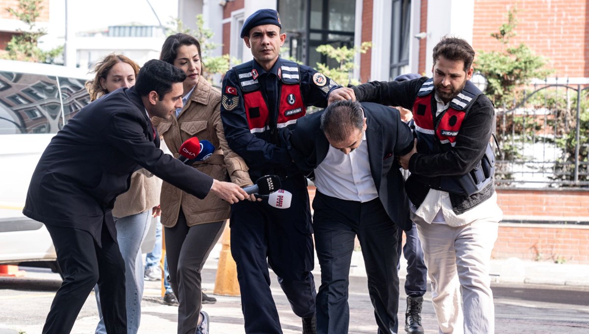 Yenidoğan çetesinden savcıya makamında ölüm tehdidi: 5 şüpheli tutuklandı Yenidoğan çetesinden savcıya makamında ölüm tehdidi: 5 şüpheli tutuklandı